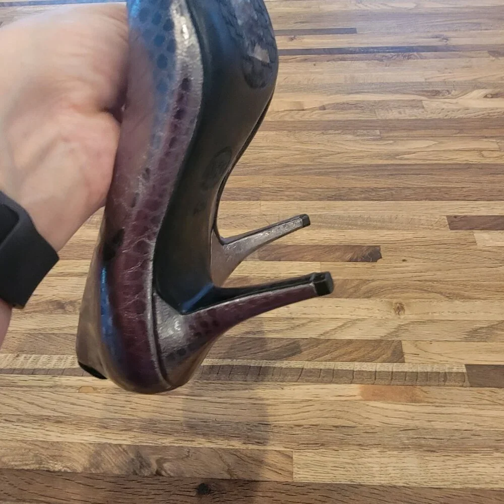 Michael Kors Leather Croc Embossed Heels Silvery Purple Color